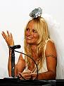 Click image for larger version

Name:	pamela_anderson2.jpg
Views:	151
Size:	29.2 KB
ID:	63825